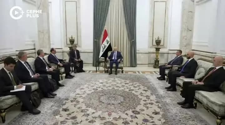 رئيس جهاز الاستخبارات التركي السيد إبراهيم قالن يزور العاصمة بغداد ويبحث مع رئيس جمهورية العراق السيد نزار أميدي تطورات الأوضاع الإقليمية…